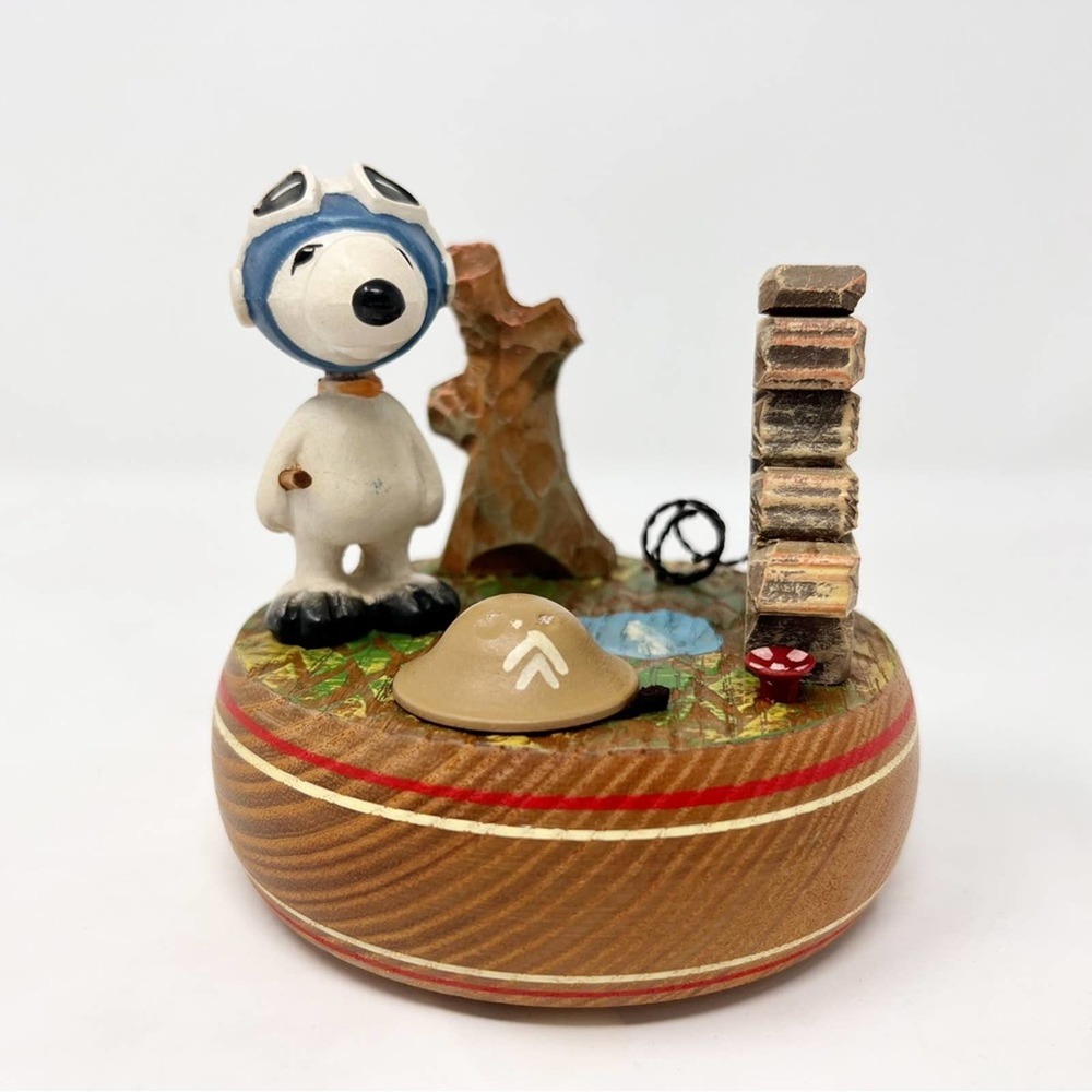 Rare Peanuts Flying Snoopy wood musical Figurine - Picture 2 of 7